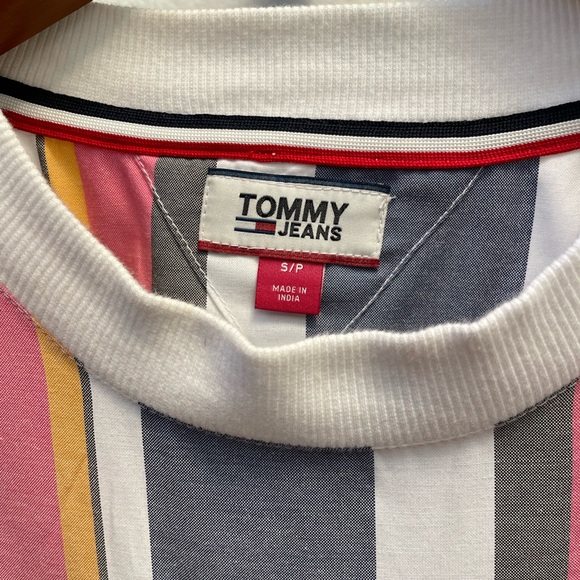 Tommy Hilfiger Striped Cropped/Boxy Tee - Picture 2 of 4